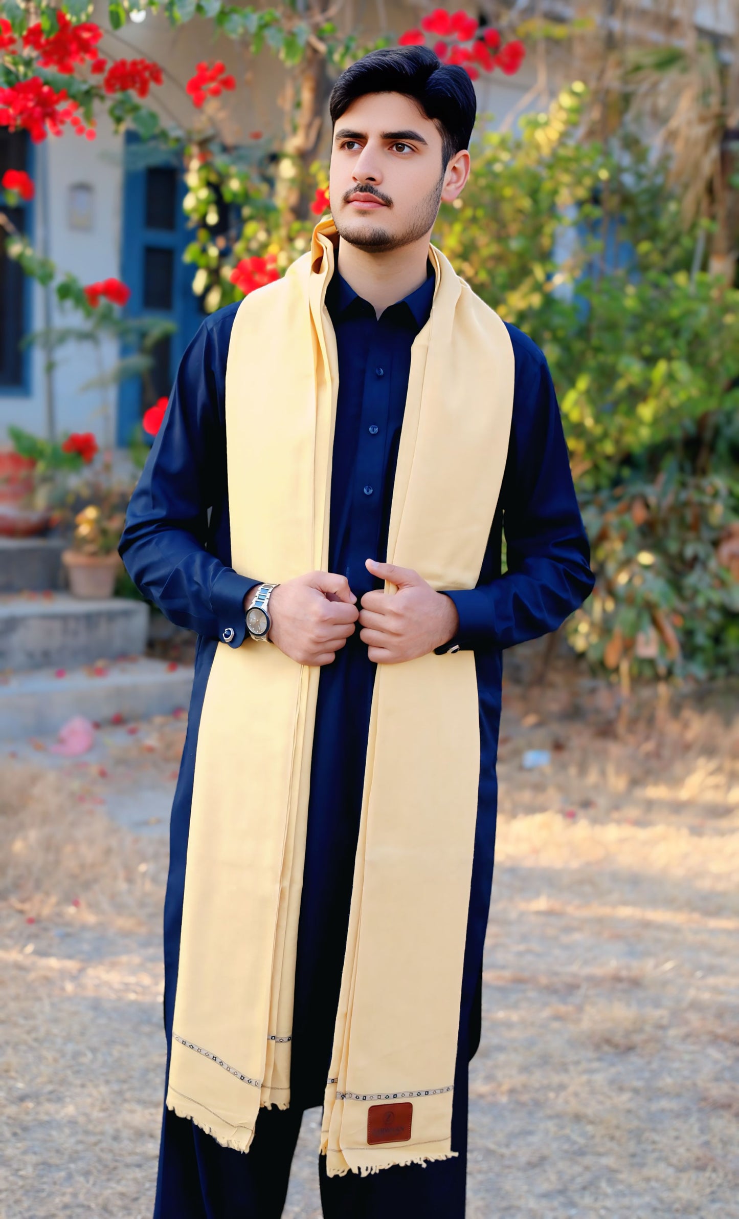 Premium Zarwaan Signature Winter Shawl - Ultra Soft and Light Weight - Classic Beige